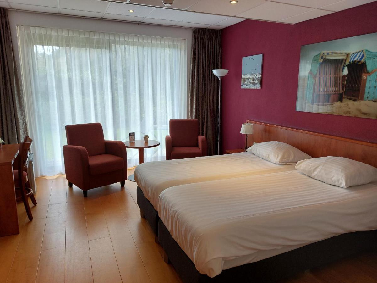 Hotel De Dennen Egmond aan Zee Bagian luar foto