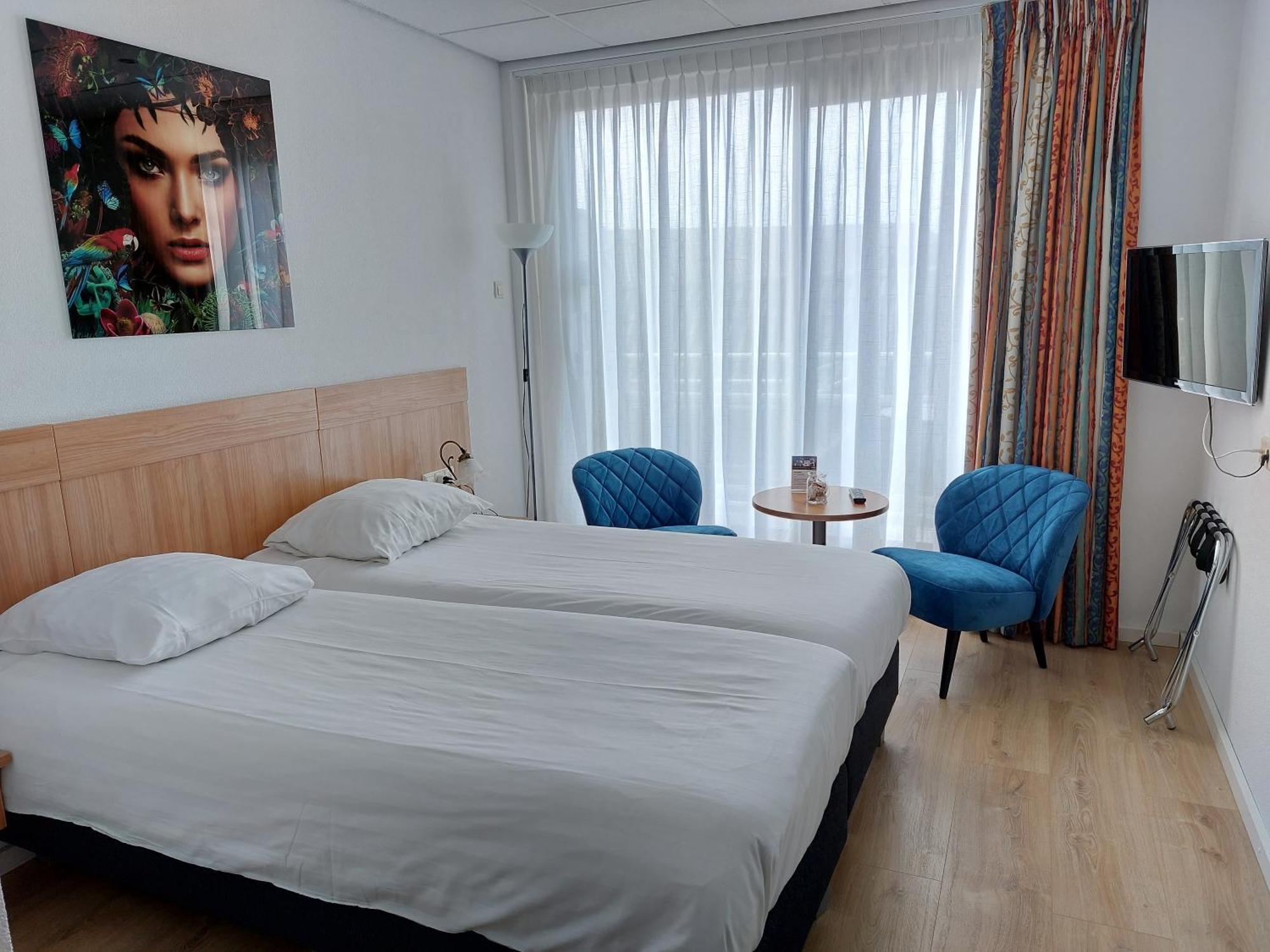 Hotel De Dennen Egmond aan Zee Ruang foto